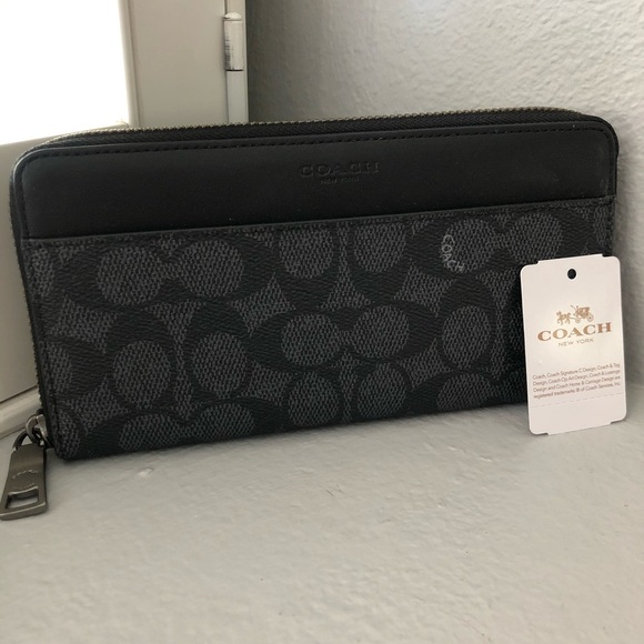coach zipper wallet women's